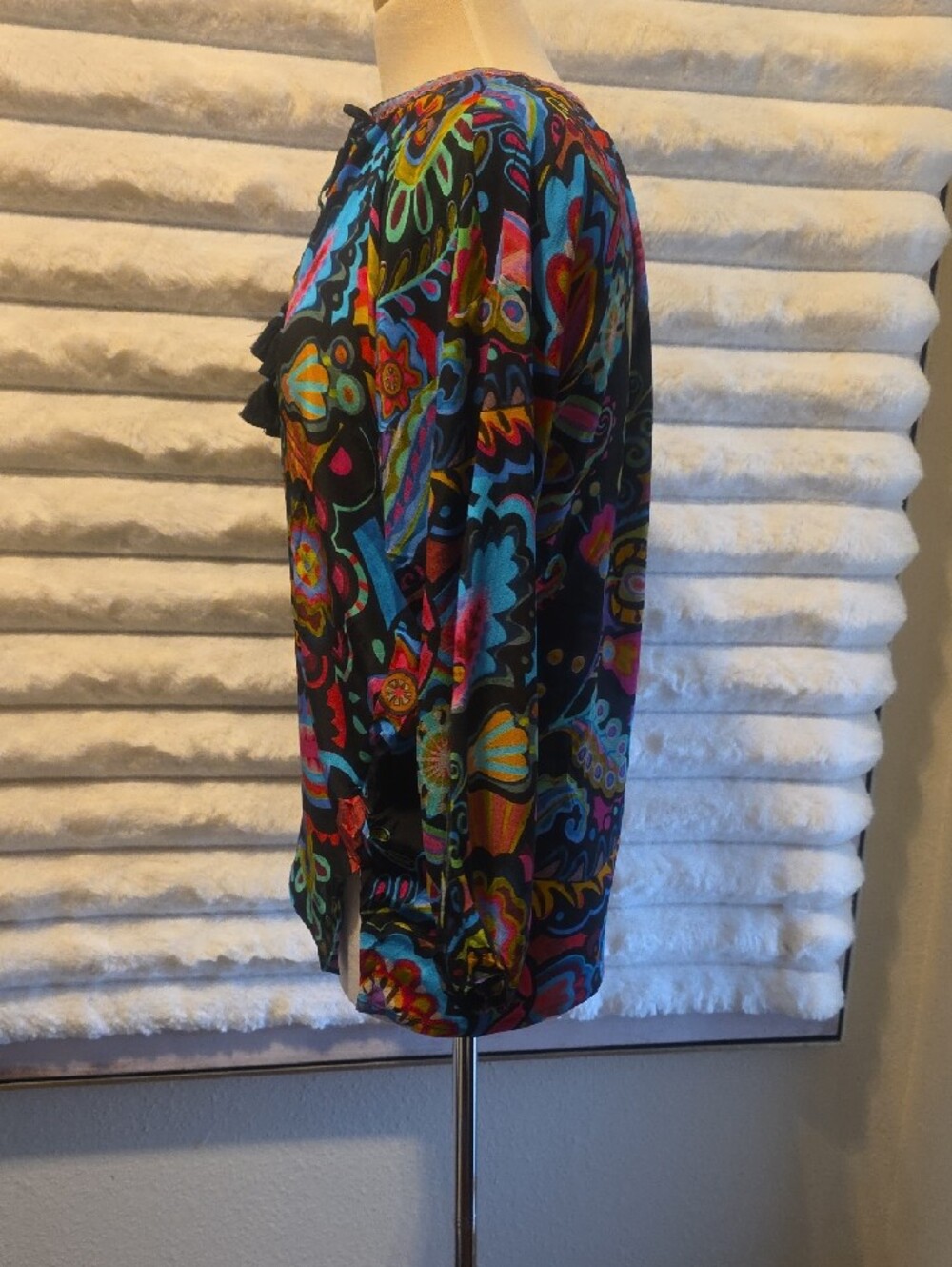 Johnny Was Multicolor Paisley Tie-Neck Tunic - Black Base Size M - Picture 4 of 8
